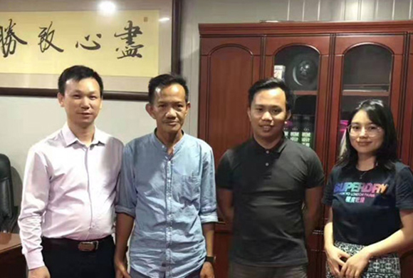 印尼客户直夸开云(中国)Kaiyun·官方网站_全自动C型钢机nice